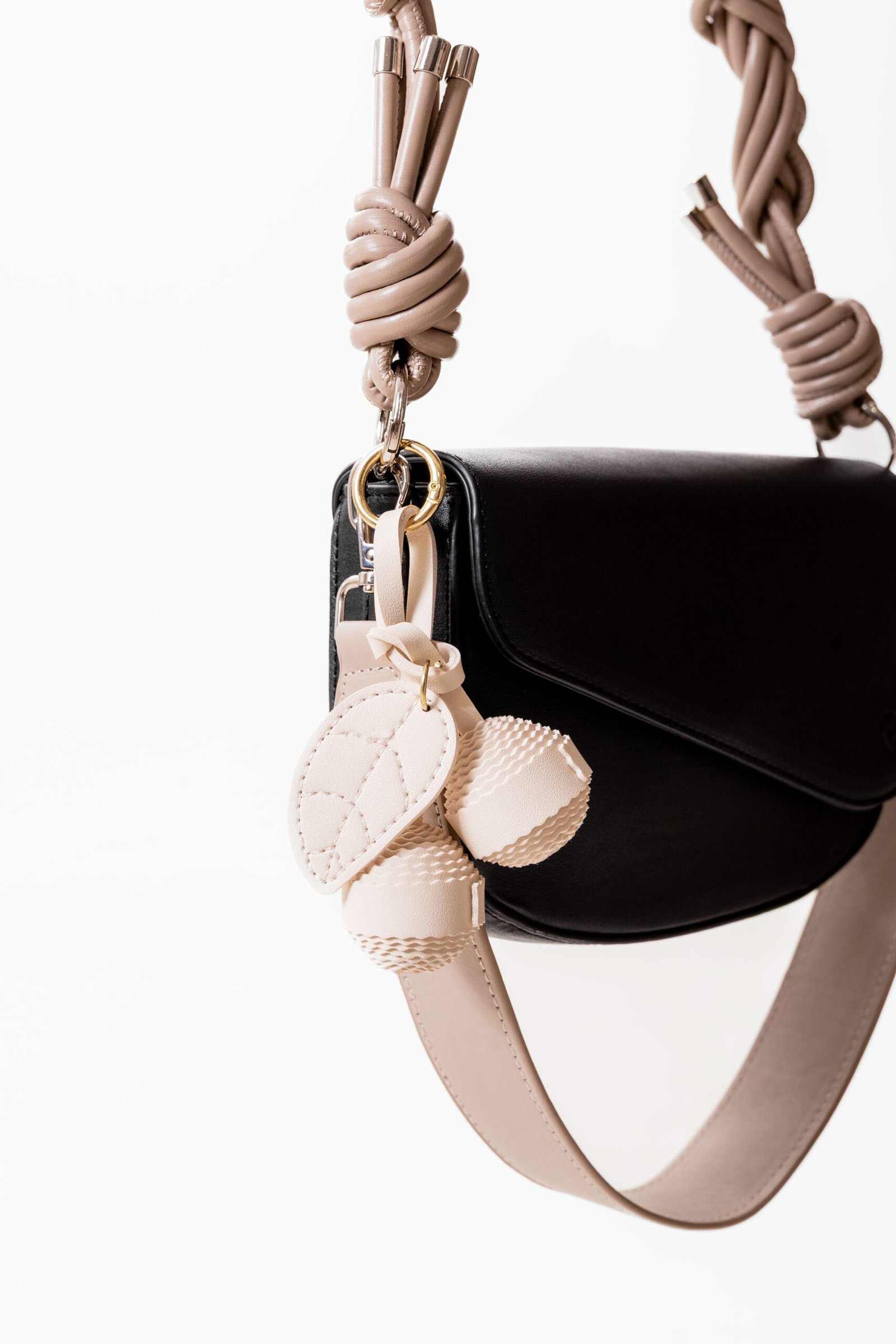 Charms para bolsos ECRU